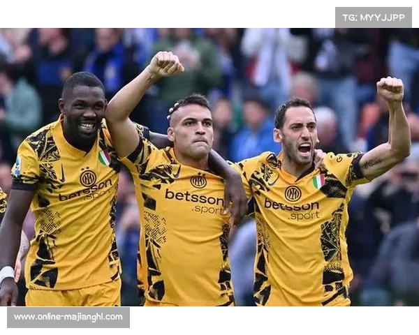 乌迪内斯门将奥科耶开场7分钟红牌罚下，成比赛转折点